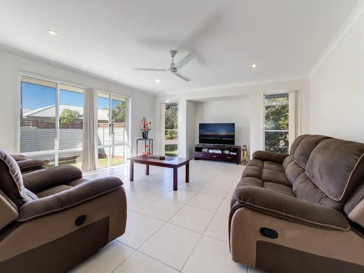 40 Feathertop Circuit, Caloundra West QLD 4551