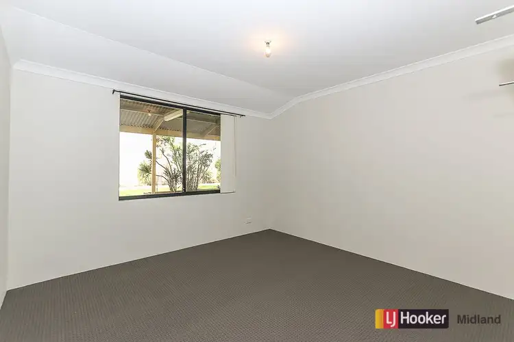 Fifth view of Homely house listing, 28 Glen Ross Chase, Jane Brook WA 6056