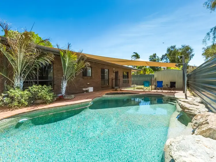 60 Hillside Gardens, Desert Springs NT 870
