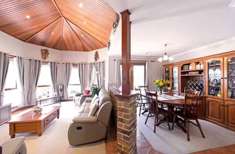 Seventh view of Homely house listing, 2 Tuross Close, Amaroo ACT 2914