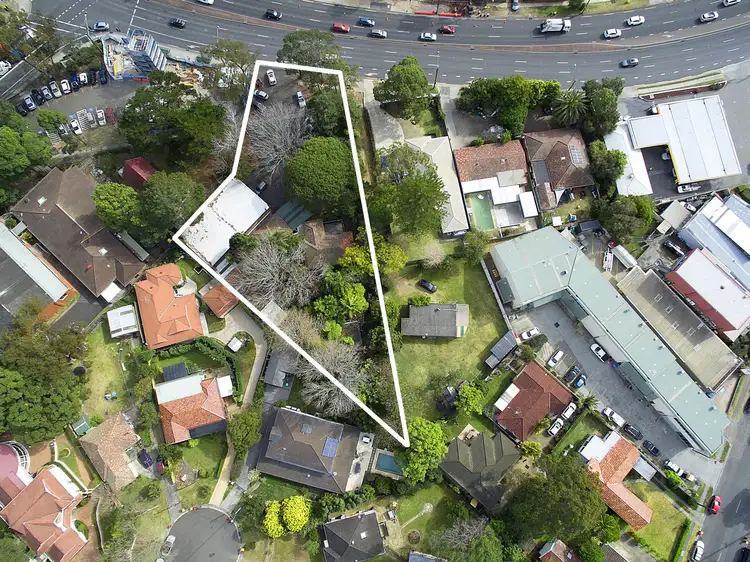681 Warringah Road