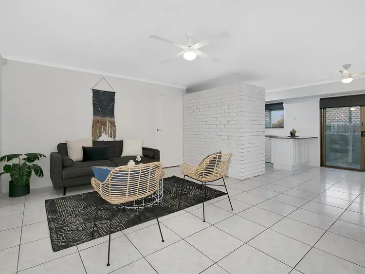 Sixth view of Homely house listing, 8 Erin Drive, Browns Plains QLD 4118