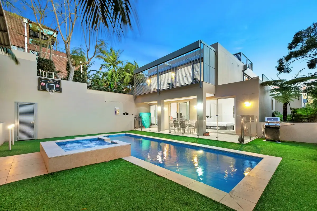 Main view of Homely unit listing, 3/90 Lauderdale Avenue, Fairlight NSW 2094