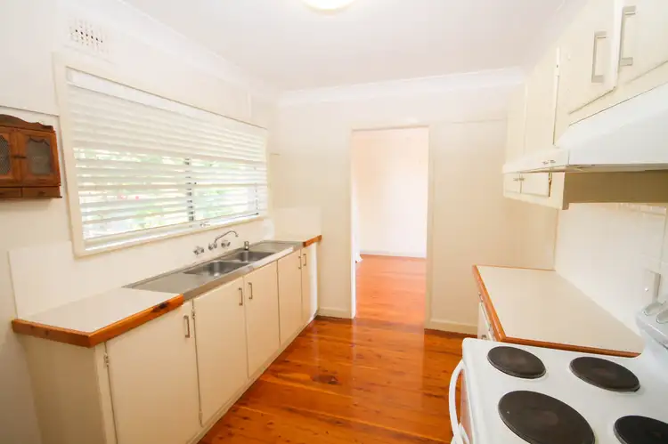 Fifth view of Homely house listing, 33 Lewin Street, Inverell NSW 2360