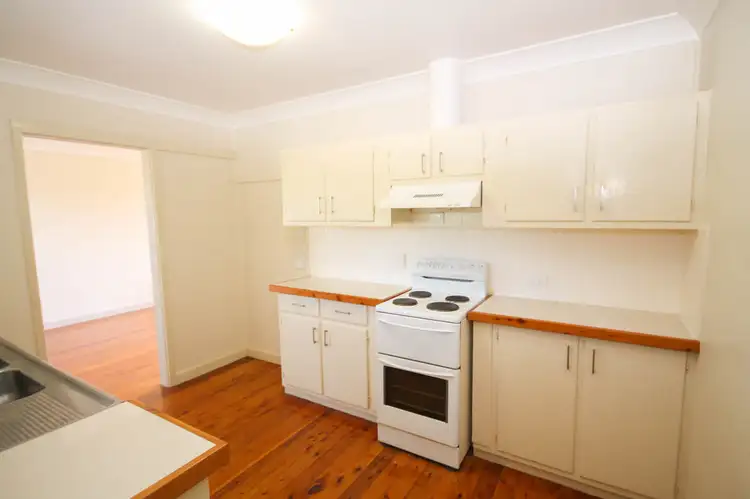 Sixth view of Homely house listing, 33 Lewin Street, Inverell NSW 2360