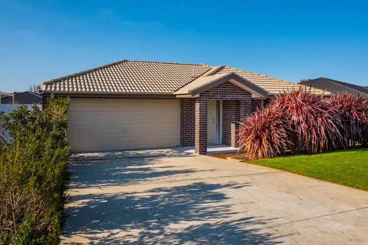 Second view of Homely house listing, 121 Eccles Circuit, Macgregor ACT 2615