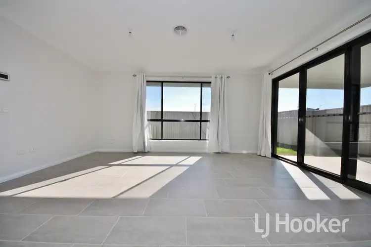Fourth view of Homely house listing, 5 Maxwell Drive, Eglinton NSW 2795