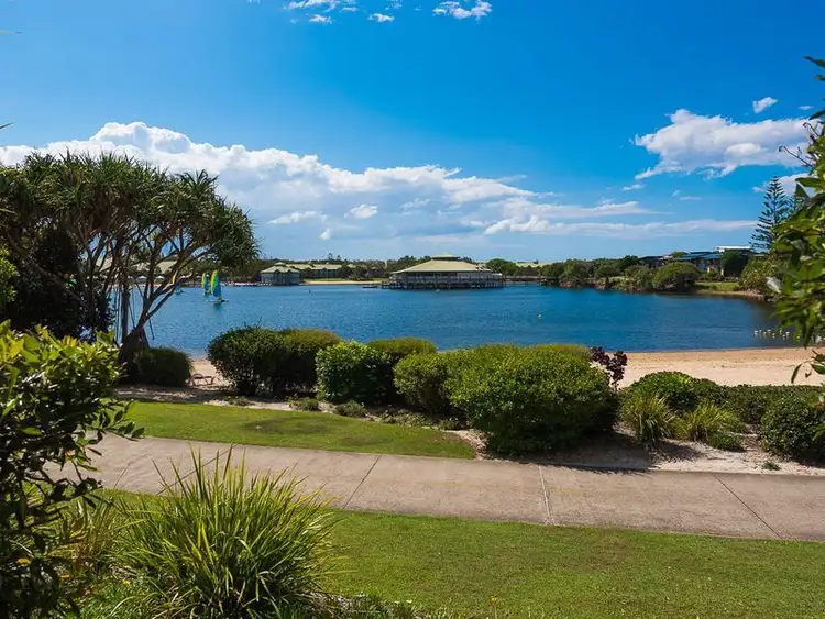 61/80 North Shore Road., Twin Waters QLD 4564