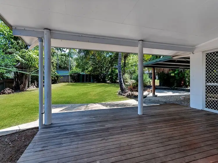 7 County Close, Smithfield QLD 4878