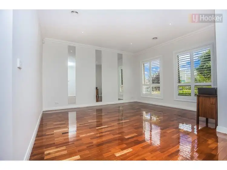 Fifth view of Homely house listing, 5 Hawthorn Lane, Craigieburn VIC 3064