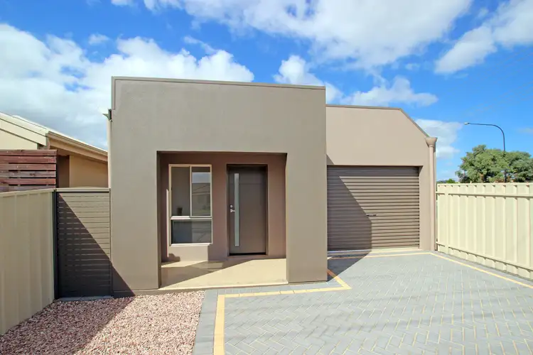 2 Ratcliffe Road, Aldinga Beach SA 5173