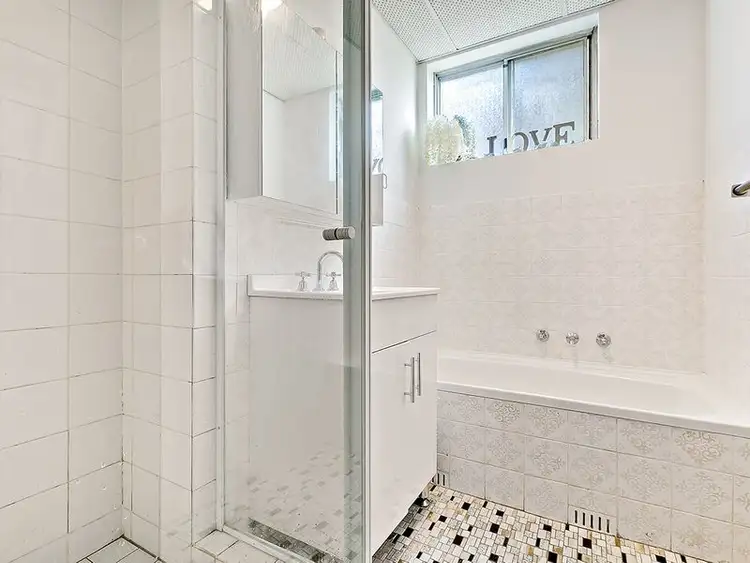 Fifth view of Homely apartment listing, 11/6-8 Queens Road, Brighton-le-sands NSW 2216