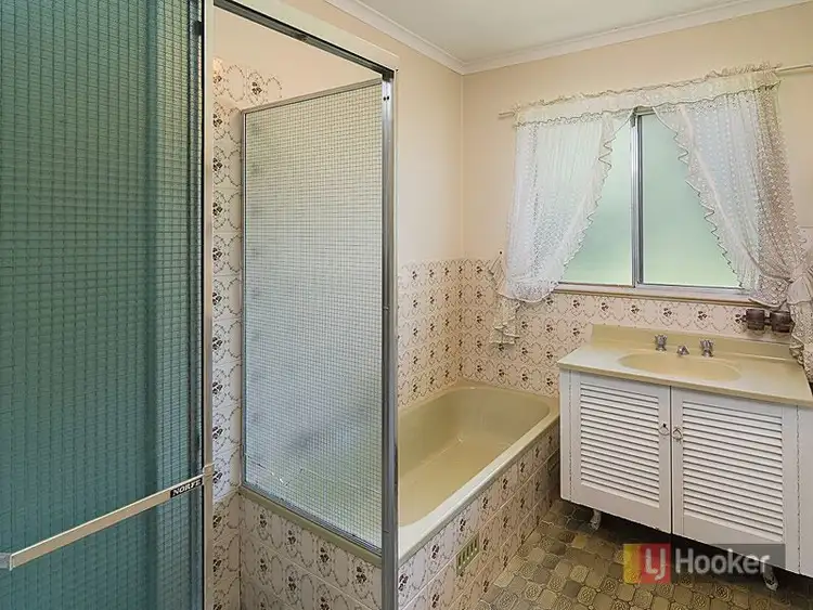 Sixth view of Homely house listing, 1 Memorial Drive, Mount Barker SA 5251