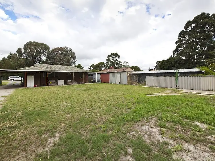 15 Kyabram Road, Armadale WA 6112