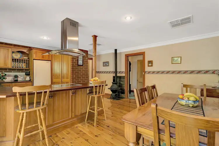 18 Mountford Avenue, Bridgewater SA 5155