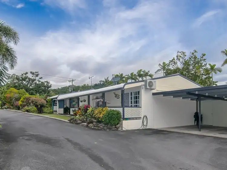 2/36-38 Old Smithfield Road, Freshwater QLD 4870