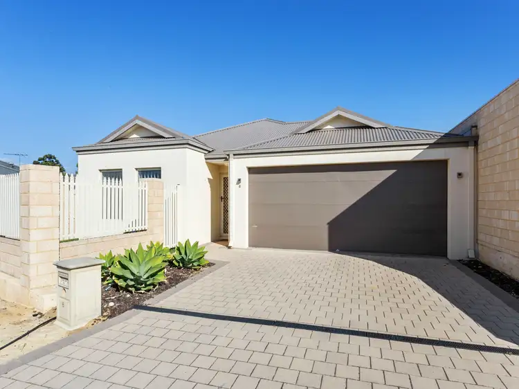 6/3 Peppermint Gardens, Aubin Grove WA 6164