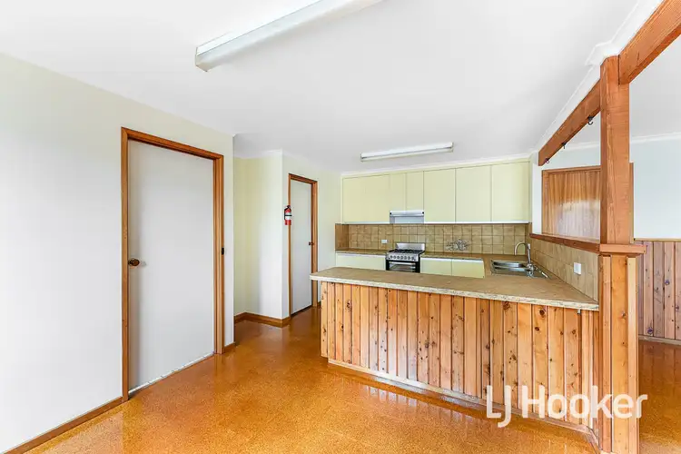 Fifth view of Homely house listing, 2 Ivy Court, Beaconsfield VIC 3807