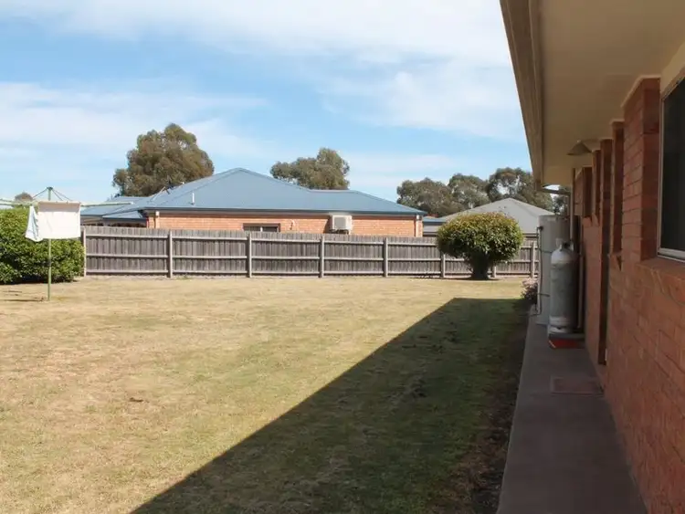 Fifth view of Homely house listing, 8 Moroka Court, Lindenow VIC 3865