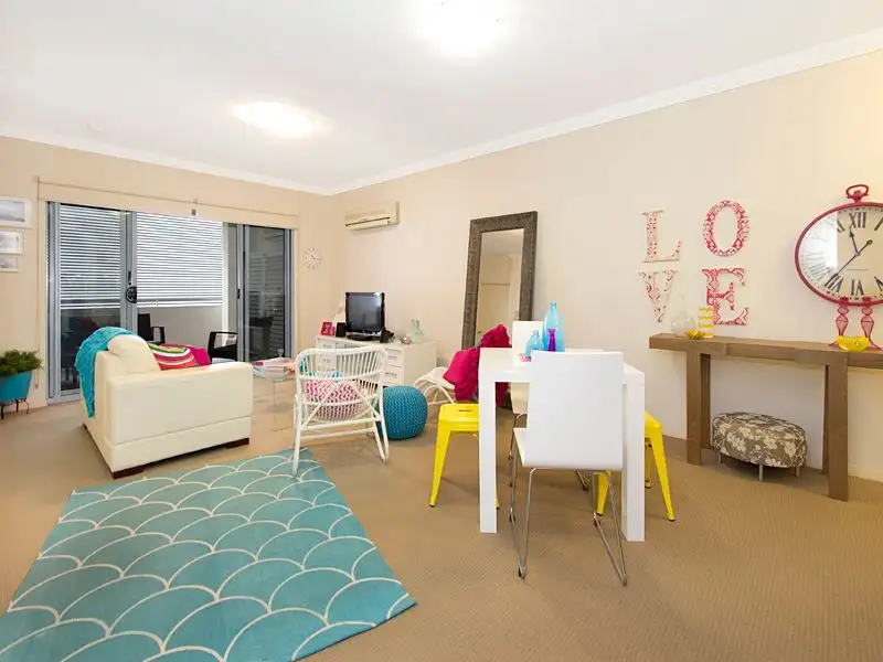 Main view of Homely unit listing, 18/28 Belgrave Road, Indooroopilly QLD 4068
