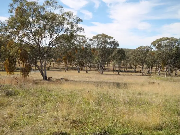 34 Caloola Drive, Inverell NSW 2360