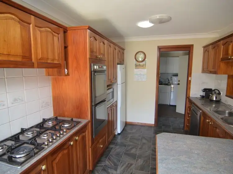 Sixth view of Homely house listing, 2 McKenzie Place, Lithgow NSW 2790