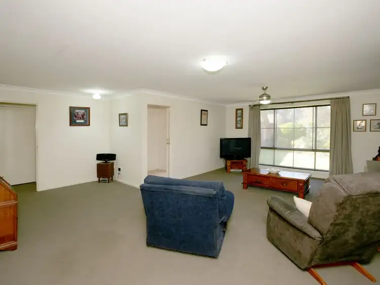 Second view of Homely villa listing, 3/3 Travers Street, Wagga Wagga NSW 2650
