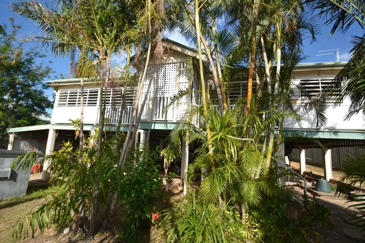 19 Poole st, Bowen QLD 4805