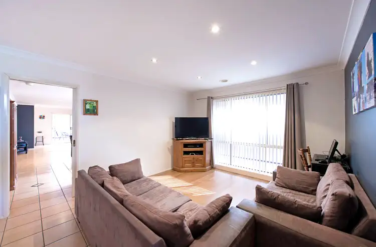 Second view of Homely house listing, 6 Star Close, Amaroo ACT 2914