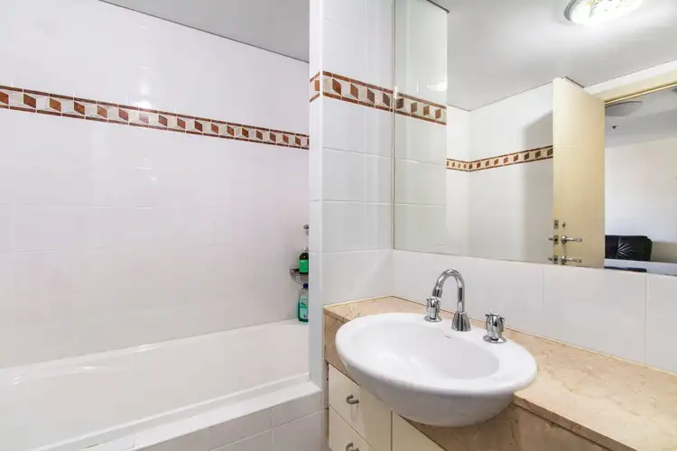 Sixth view of Homely apartment listing, 1207/2 Quay St, Sydney NSW 2000