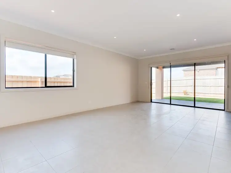 Fourth view of Homely house listing, 250 Heather Grove, Cranbourne East VIC 3977