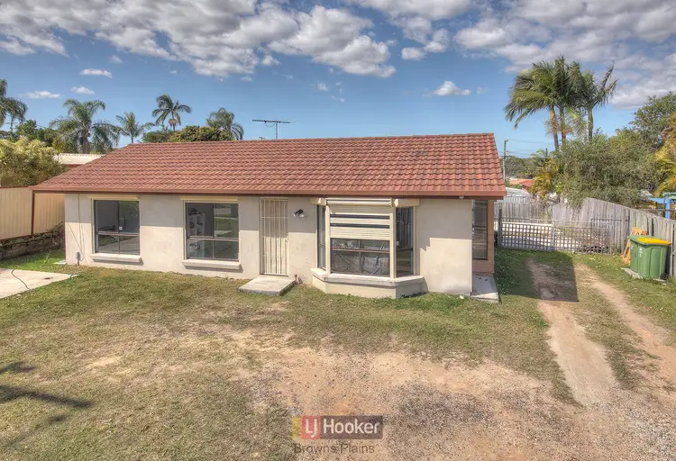 8 Dombeyah Street, Crestmead QLD 4132