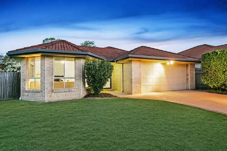 8 Sailfish Avenue, Birkdale QLD 4159