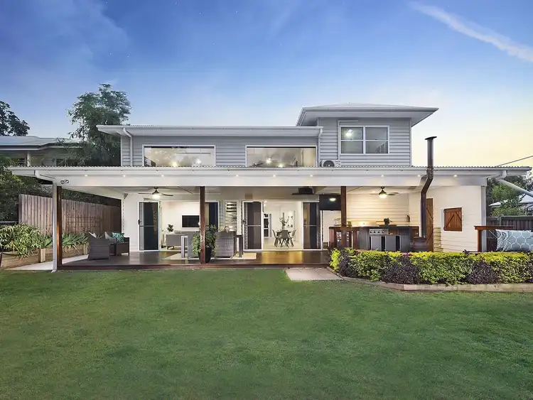 25 Castle Street, Fairfield QLD 4103