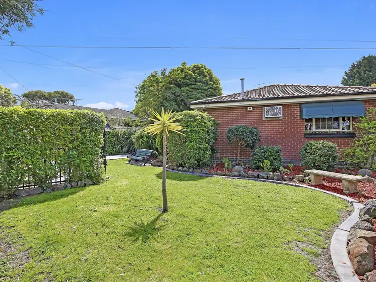 6 McGlynn Avenue, South Morang VIC 3752