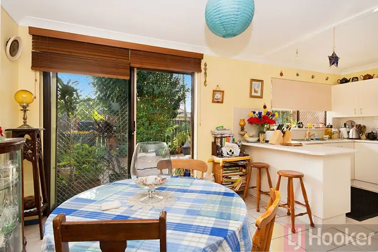 Unit 2/2 Waratah Avenue, Yamba NSW 2464