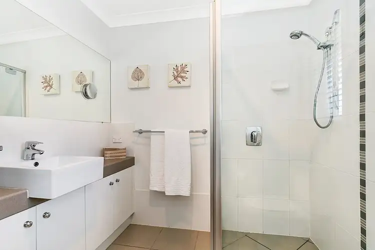 Sixth view of Homely semi-detached listing, 1/2 Shearwater Street, Cleveland QLD 4163