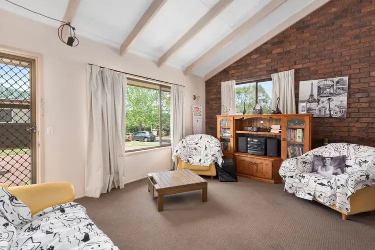 1/25 Debra Street, Centenary Heights QLD 4350