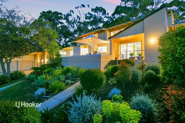 10 St Andrews Avenue, Mount Osmond SA 5064