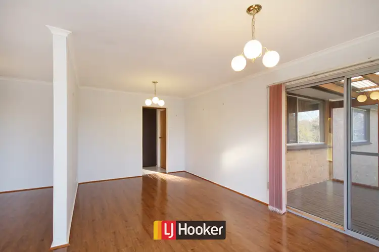 Sixth view of Homely house listing, 7 McCarthy Place, Charnwood ACT 2615