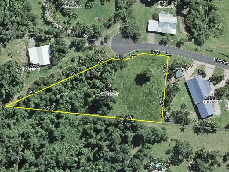 4 Venturato Close, Tully QLD 4854