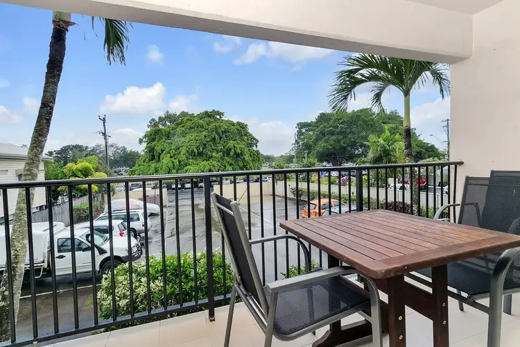 5/239 Lake Street, Cairns North QLD 4870