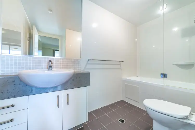 Sixth view of Homely unit listing, 11/136 Marine Parade, Southport QLD 4215