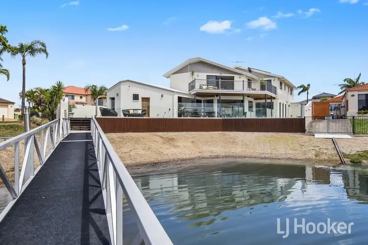 14 Constance Court, Newport QLD 4020