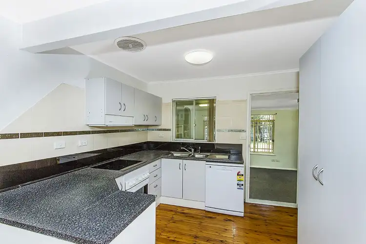Sixth view of Homely house listing, 2 Koolinda Ave, Point Clare NSW 2250