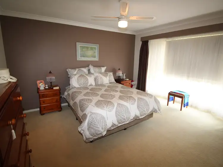 Sixth view of Homely house listing, 10 Poplar Close, Springfield NSW 2250