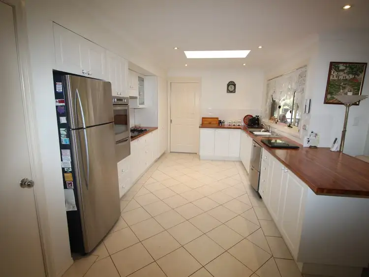 Seventh view of Homely house listing, 10 Poplar Close, Springfield NSW 2250