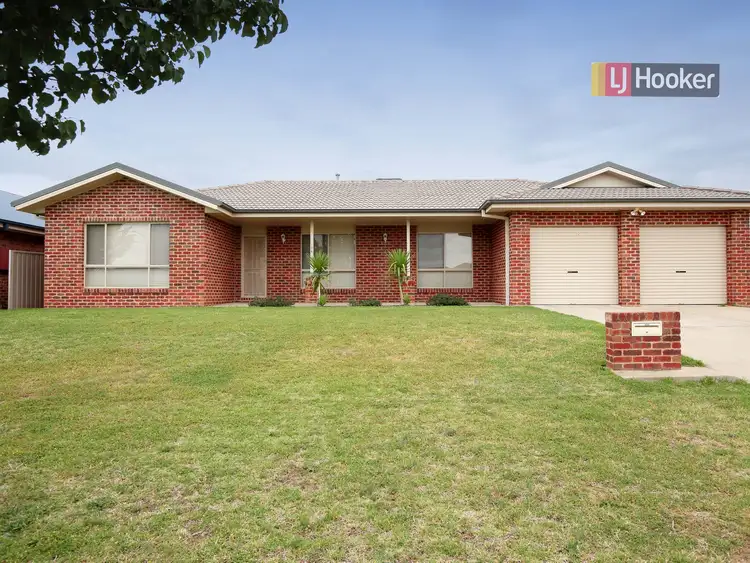 106 Yentoo Drive, Glenfield Park NSW 2650