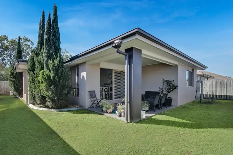 Second view of Homely house listing, 10 Cimmaron Circuit, Thornlands QLD 4164
