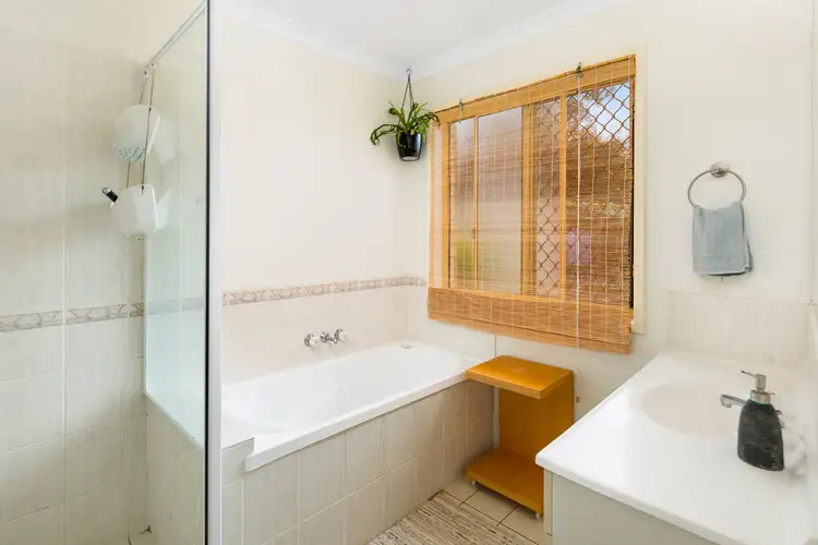 Seventh view of Homely house listing, 10 Lucy Court, Ormiston QLD 4160